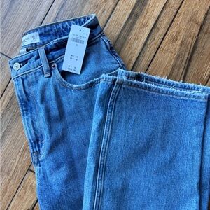 Abercrombie & Fitch Curve Love High Rise 90s Relaxed Jean